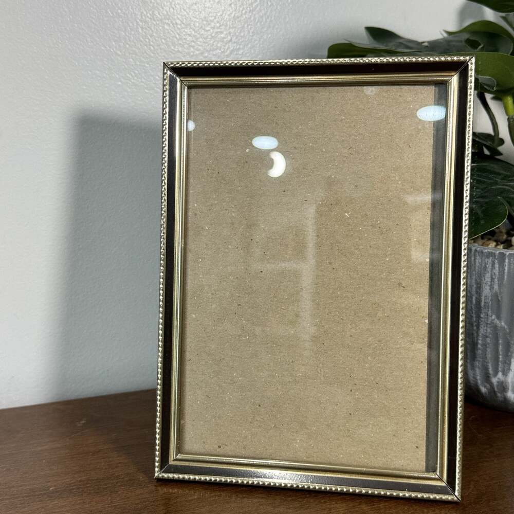 Vintage Intercraft Gold Tone Picture Frame 5x7 Beaded Edge Tabletop Photo